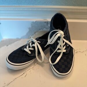 Vans Lace Up Tennis Shoes Youth 4